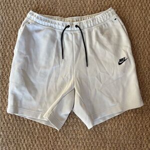Nike | Cream Shorts Men’s Size Large